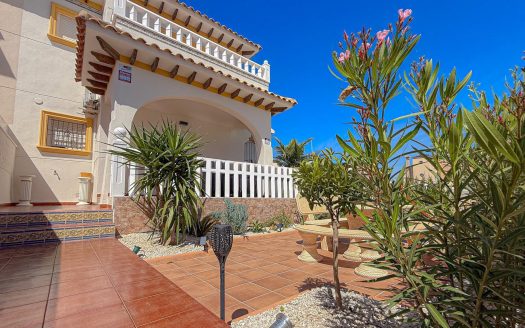 Villa – Cabo Roig – Ref:78201