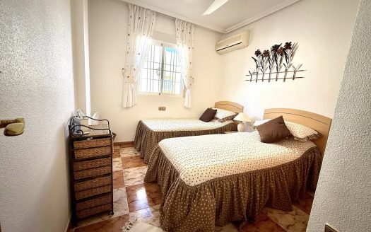 Villa – Cabo Roig – Ref:78535