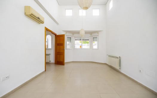 Villa – Roldan – Ref:79849