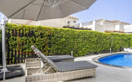 Villa – Roldan – Ref:79866