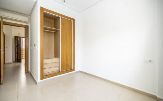 Villa – Roldan – Ref:79849