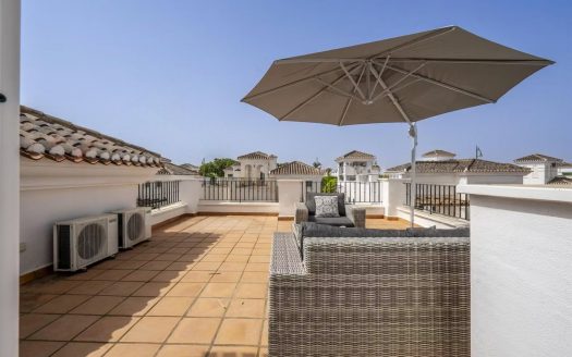 Villa – Roldan – Ref:79866