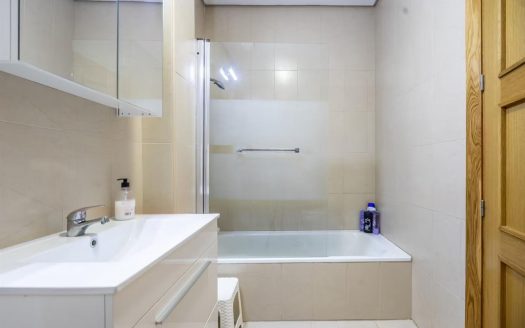 Villa – Roldan – Ref:79866