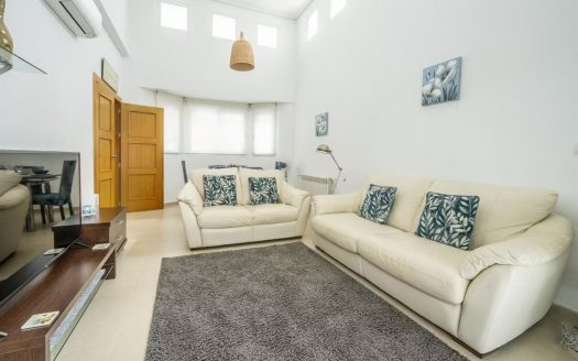 Villa – Roldan – Ref:79866