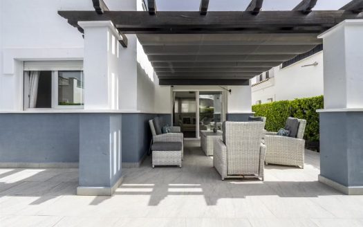 Villa – Roldan – Ref:79866