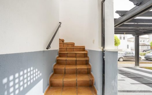 Villa – Roldan – Ref:79866