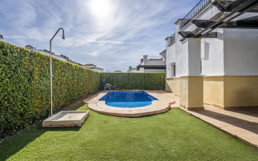 Villa – Roldan – Ref:79849