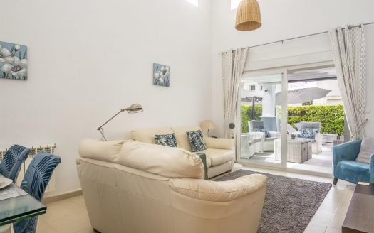 Villa – Roldan – Ref:79866