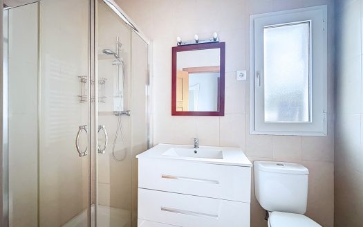 Villa – Roldan – Ref:79731