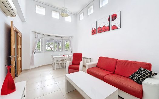 Villa – Roldan – Ref:79731