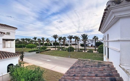 Villa – Roldan – Ref:79731