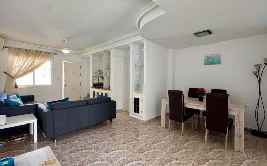 Maison – Villamartin – Ref:80404