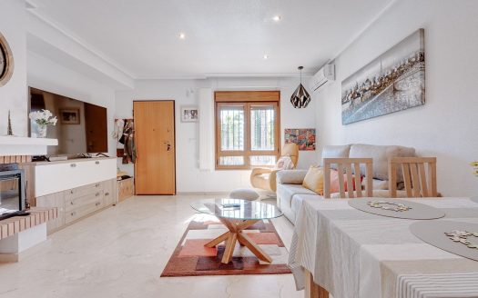 Maison – Villamartin – Ref:81030