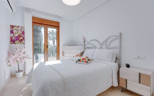 Maison – Villamartin – Ref:81030