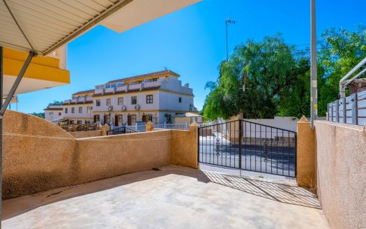 Maison mitoyenne – Algorfa – Ref :81298