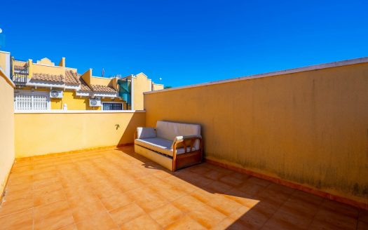 Maison mitoyenne – Algorfa – Ref :81298