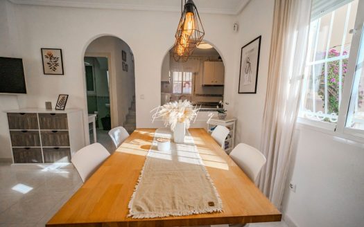 Villa – Ciudad Quesada – Ref:81263