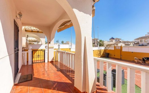 Villa – Cabo Roig – Ref:81845