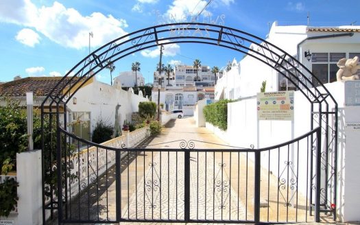 Maison – Ciudad Quesada – Ref:81742