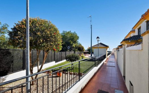 Villa – Pinar de campoverde-Ref:82219