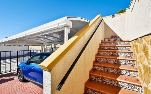 Villa – Pinar de campoverde-Ref:82219