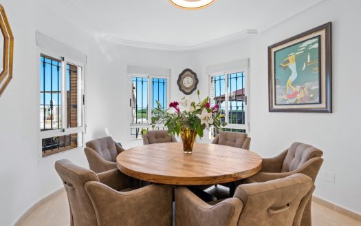 Villa – Guardamar del Segura – Ref:81690