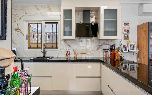 Villa – Guardamar del Segura – Ref:81690