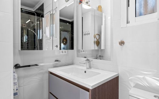 Villa – Guardamar del Segura – Ref:81690