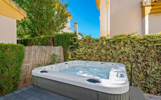 Villa – Guardamar del Segura – Ref:81690