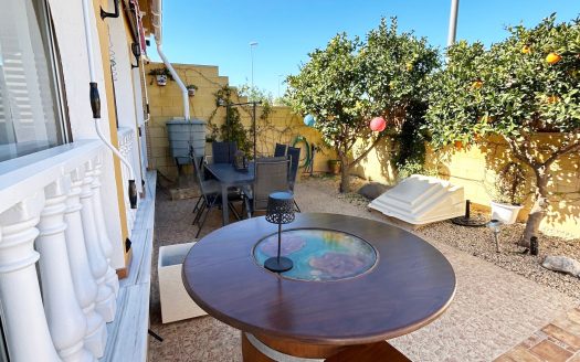 Villa – Avileses- Ref:82325