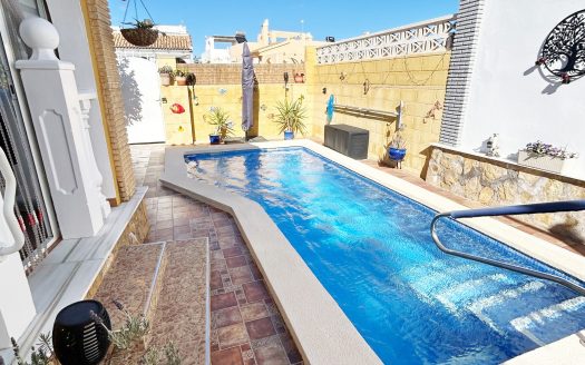 Villa – Avileses- Ref:82325