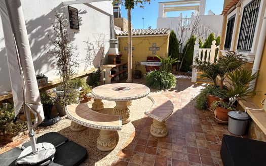 Villa – Avileses- Ref:82325