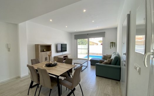 Villa – Avileses- Ref:82176