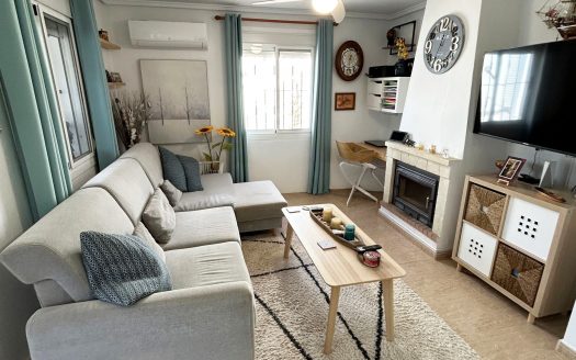 Villa – Avileses- Ref:82325