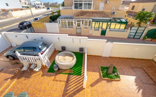 Villa- Playa Flamenca – Ref:82428