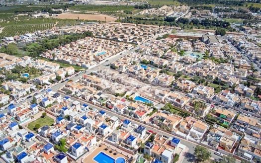 Villa – Punta Prima – Ref:82862
