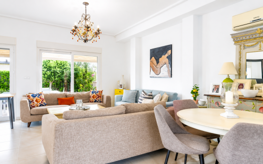 Villa – Roldan – Ref:84180