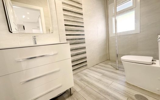 Villa – Roldan – Ref:84152