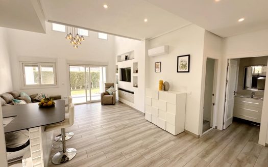 Villa – Roldan – Ref:84152