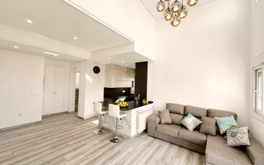 Villa – Roldan – Ref:84152