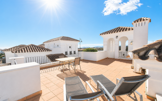 Villa – Roldan – Ref:84131