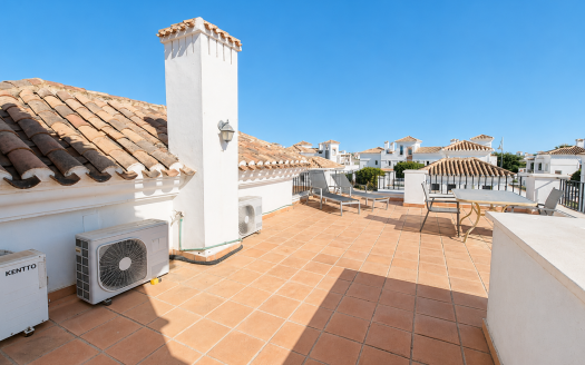 Villa – Roldan – Ref:84131