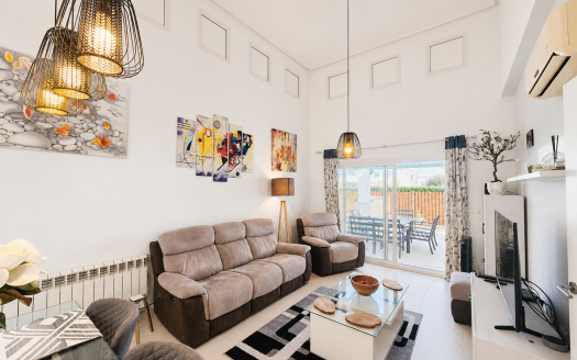 Villa – Roldan – Ref:84131