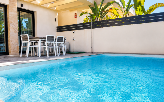 Villa – Los Montesinos – Ref:84920