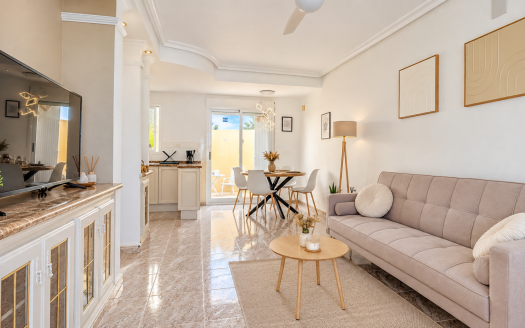 Maison – Villamartin – Ref:86563