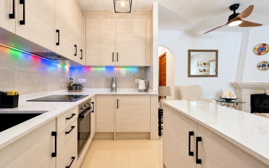 Maison – Villamartin – Ref:86583