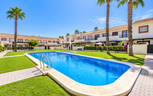Villa – Ciudad Quesada – Ref:86604
