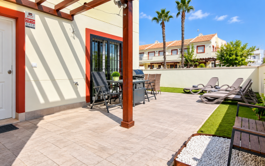 Villa – Ciudad Quesada – Ref:86604