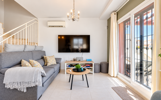 Villa – Ciudad Quesada – Ref:86604