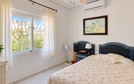 Villa – Ciuda Quesada – Ref:86751